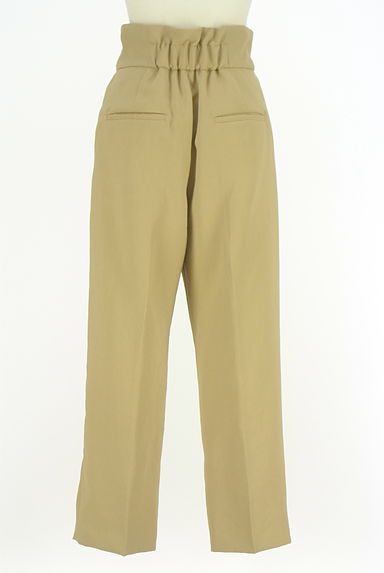 HUMAN WOMAN（ヒューマンウーマン）の古着「arrive paris by HUMAN WOMAN ベルト付きタックテーパードパンツ（パンツ）」大画像２へ