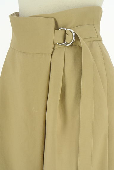 HUMAN WOMAN（ヒューマンウーマン）の古着「arrive paris by HUMAN WOMAN ベルト付きタックテーパードパンツ（パンツ）」大画像４へ