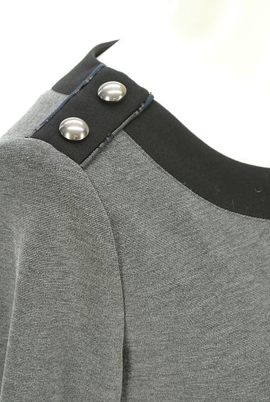 UNTITLED（アンタイトル）の古着「バイカラー膝丈ワンピース（ワンピース・チュニック）」大画像４へ