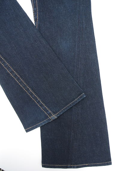 TRUE RELIGION（トゥルーレリジョン）の古着「ブーツカットステッチデニムパンツ（デニムパンツ）」大画像５へ
