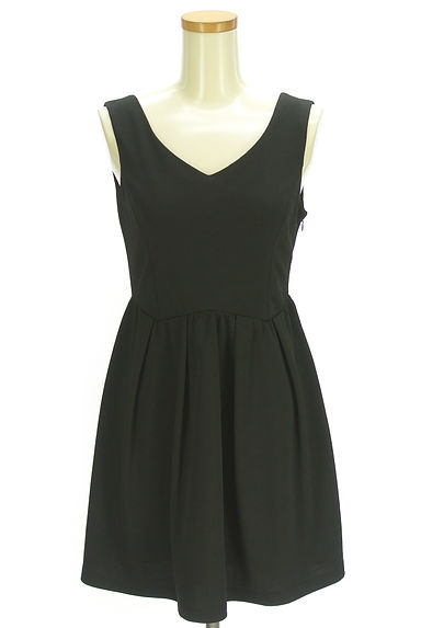 クリックで大画像表示 MERCURYDUO(マーキュリーデュオ)の古着「バックリボンキャミワンピース(キャミワンピース)」大画像1へ