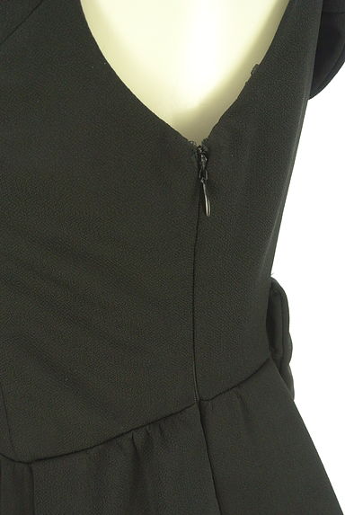 クリックで大画像表示 MERCURYDUO(マーキュリーデュオ)の古着「バックリボンキャミワンピース(キャミワンピース)」大画像4へ