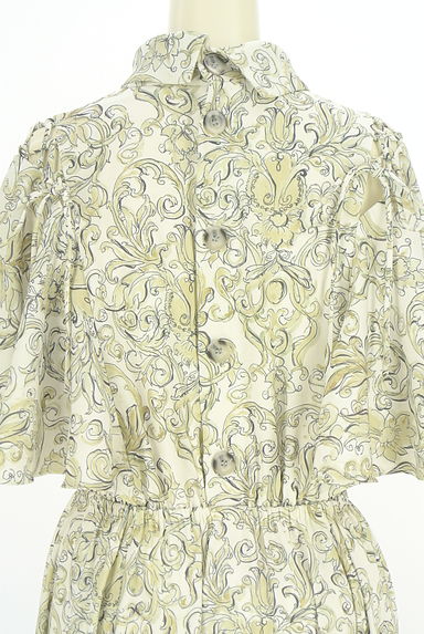 クリックで大画像表示 rienda(リエンダ)の古着「ダマスク柄フレアスリーブワンピース(ワンピース・チュニック)」大画像4へ