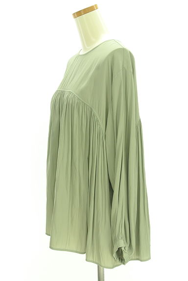 クリックで大画像表示 URBAN RESEARCH DOORS(アーバンリサーチドアーズ)の古着「ギャザーブラウス(カットソー・プルオーバー)」大画像3へ