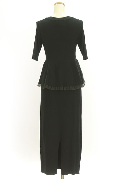 クリックで大画像表示 PROPORTION BODY DRESSING(プロポーションボディドレッシング)の古着「(セットアップ(ジャケット+スカート))」大画像2へ