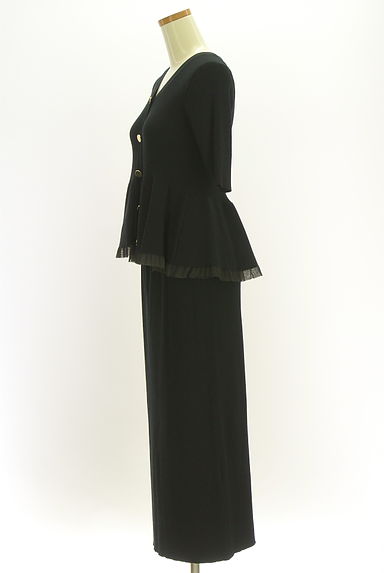 クリックで大画像表示 PROPORTION BODY DRESSING(プロポーションボディドレッシング)の古着「(セットアップ(ジャケット+スカート))」大画像3へ