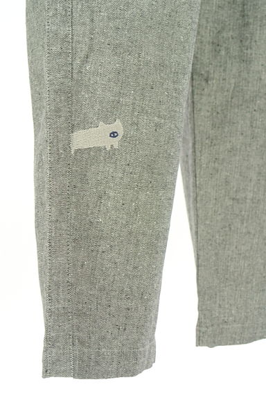 クリックで大画像表示 drug store's(ドラッグストアーズ)の古着「刺しゅう入りテーパードパンツ(パンツ)」大画像5へ