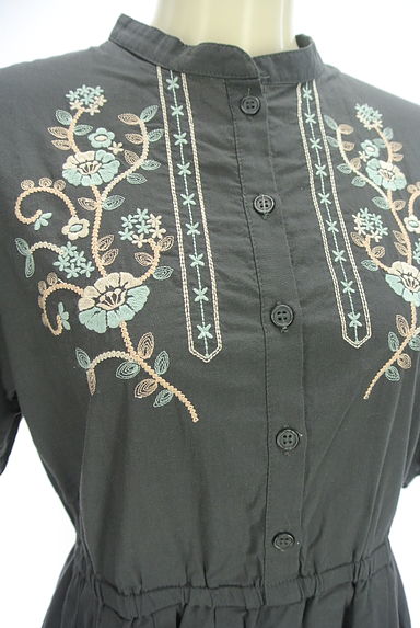 Samansa Mos2（サマンサモスモス）の古着「ehka sopo エンブロイダリーバンドカラーワンピース（ワンピース・チュニック）」大画像４へ