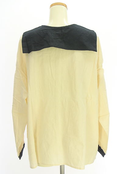 クリックで大画像表示 Samansa Mos2(サマンサモスモス)の古着「セーラー襟ブラウス(ブラウス)」大画像2へ