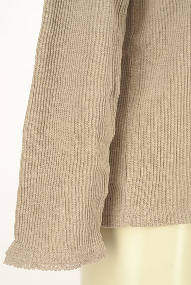 クリックで大画像表示 Samansa Mos2(サマンサモスモス)の古着「レーススクエアネックリブカットソー(カットソー・プルオーバー)」大画像5へ