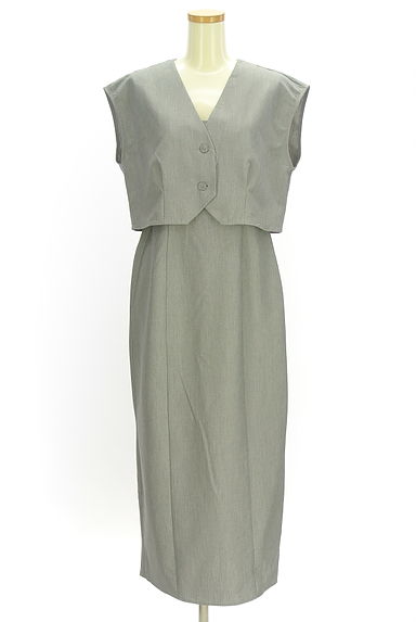 クリックで大画像表示 earth music&ecology(アースミュージック&エコロジー)の古着「クロップドベスト+ロングキャミワンピ(ツーピース(ジャケット+ワンピース))」大画像1へ