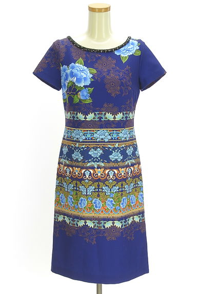 kay me（ケイミー）の古着「花柄膝丈ワンピース（ワンピース・チュニック）」大画像１へ