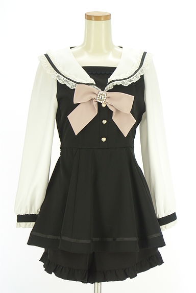 LIZ LISA（リズリサ）の古着「セーラーカットソー×ショートパンツ セットアップ（セットアップ（ジャケット＋パンツ））」大画像１へ