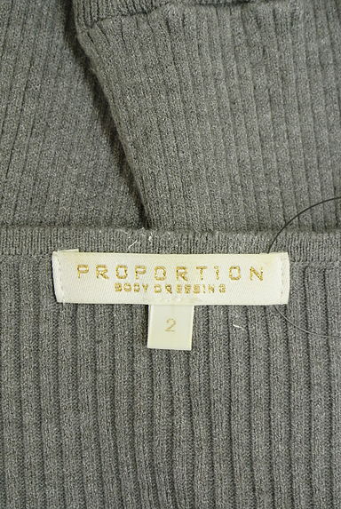 クリックで大画像表示 PROPORTION BODY DRESSING(プロポーションボディドレッシング)の古着「ティアードフリル袖リブニット(ニット)」大画像6へ