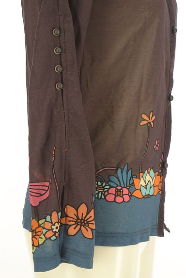 クリックで大画像表示 mash mania(マッシュマニア)の古着「エキゾチックプリントカーディガン(カーディガン・ボレロ)」大画像5へ