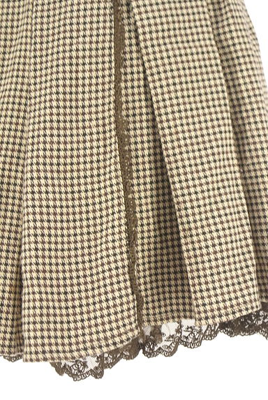 axes femme（アクシーズファム）の古着「ガンクラブチェック柄ショートフレアパンツ（ショートパンツ・ハーフパンツ）」大画像５へ