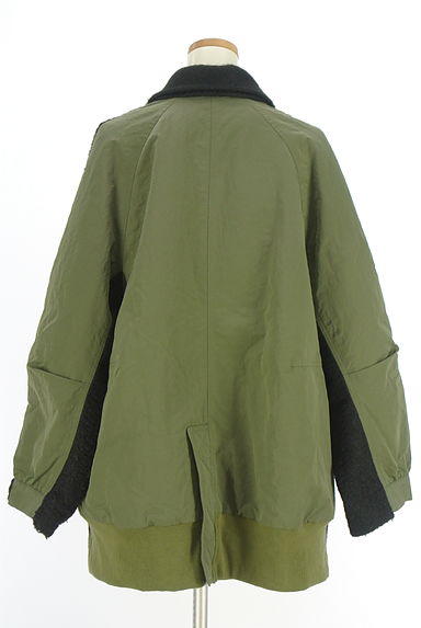 OSMOSIS（オズモーシス）の古着「loaf 中綿入り別地切替コート（コート）」大画像２へ