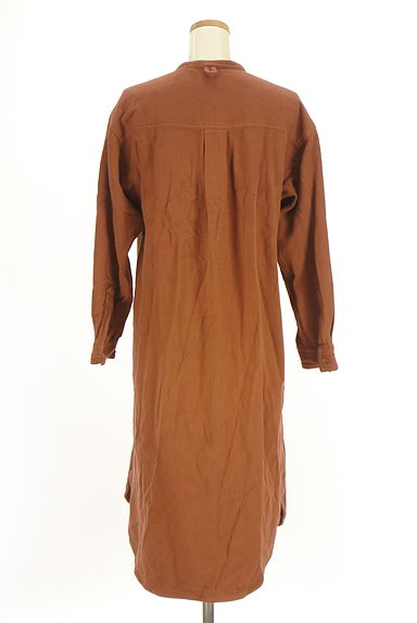 CUBE SUGAR（キューブシュガー）の古着「ミモレ丈シャツワンピース（ワンピース・チュニック）」大画像２へ