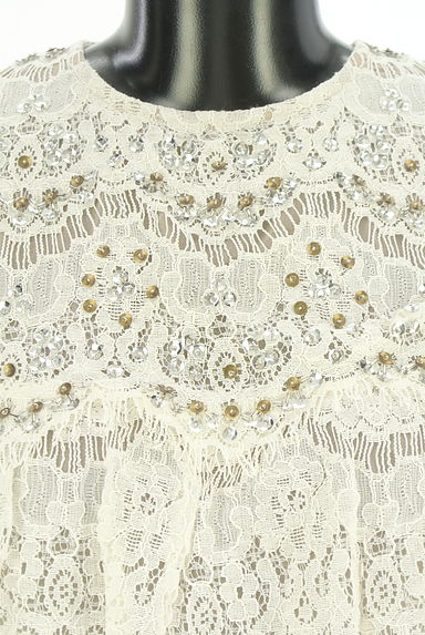 DEICY（デイシー）の古着「スパンコール付きレースブラウス（カットソー・プルオーバー）」大画像４へ