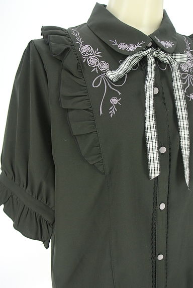 axes femme（アクシーズファム）の古着「半そで花柄刺しゅうブラウス（ブラウス）」大画像４へ