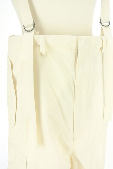 green label relaxing（グリーンレーベル リラクシング）の古着「MFG green label relaxing ナイロンカーゴサロペットパンツ（オーバーオール・サロペット）」大画像４へ