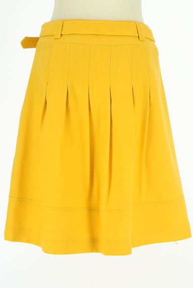 JUSGLITTY（ジャスグリッティー）の古着「ミディ丈タックフレアスカート（スカート）」大画像２へ