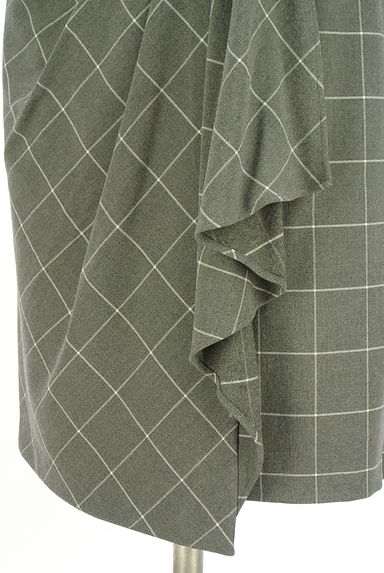 JUSGLITTY（ジャスグリッティー）の古着「チェック柄ドレープ膝丈ワンピース（ワンピース・チュニック）」大画像５へ