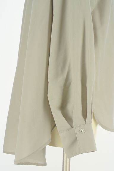 AZUL BY MOUSSY（アズールバイマウジー）の古着「オーバーシルエットブラウス（ブラウス）」大画像５へ