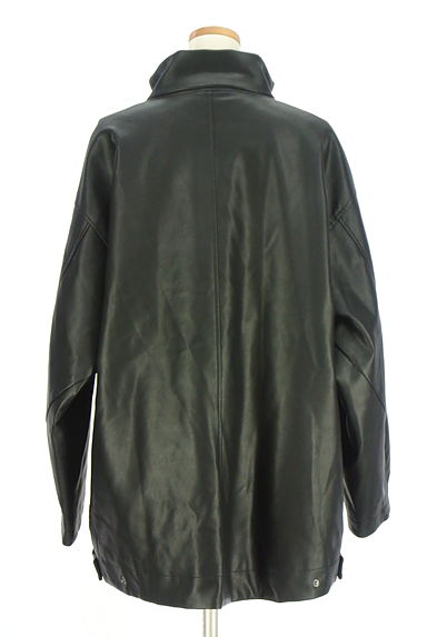 AZUL BY MOUSSY（アズールバイマウジー）の古着「ミドル丈エコレザージャケット（ブルゾン・スタジャン）」大画像２へ