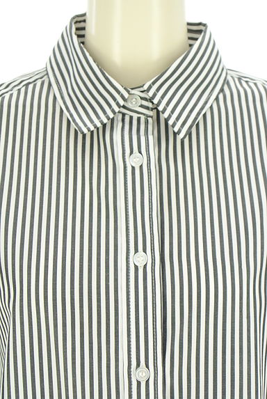 AZUL BY MOUSSY（アズールバイマウジー）の古着「バックタックストライプシャツ（カジュアルシャツ）」大画像４へ