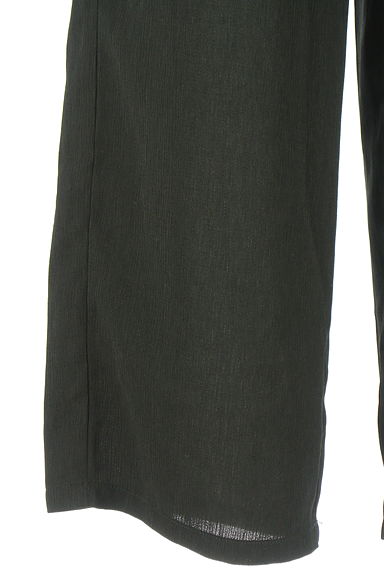 AZUL BY MOUSSY（アズールバイマウジー）の古着「楊柳セミワイドパンツ（パンツ）」大画像５へ