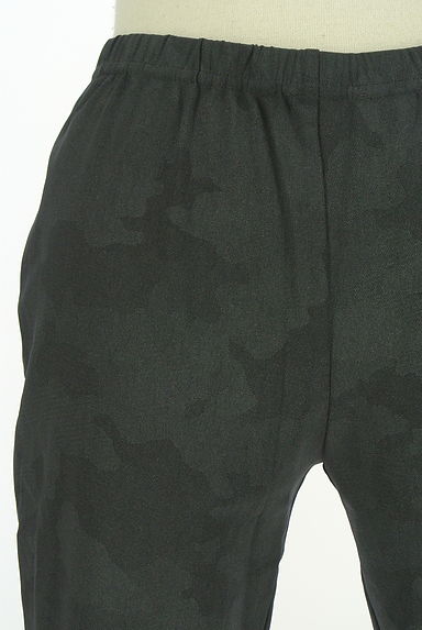 クリックで大画像表示 HIROKO BIS(ヒロコビス)の古着「esseNtieL HIROKO BIS 7分丈迷彩柄レギンス(パンツ)」大画像4へ