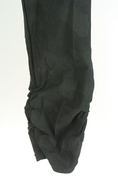 クリックで大画像表示 HIROKO BIS(ヒロコビス)の古着「esseNtieL HIROKO BIS 7分丈迷彩柄レギンス(パンツ)」大画像5へ