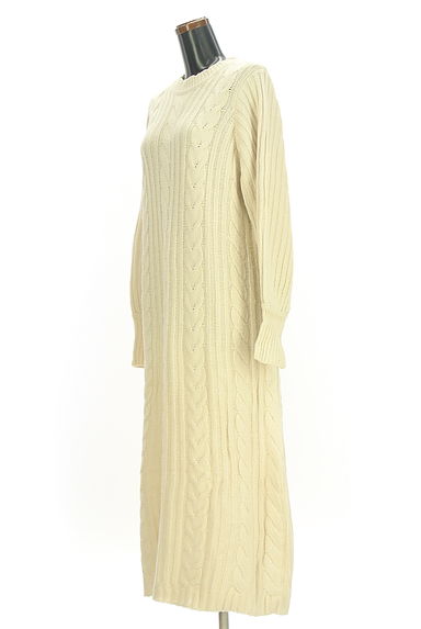axes femme（アクシーズファム）の古着「axes femme POETIQUE ケーブルニットワンピ（ワンピース・チュニック）」大画像３へ