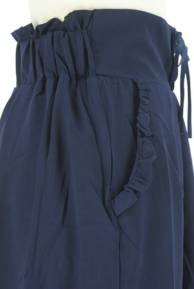 クリックで大画像表示 axes femme(アクシーズファム)の古着「ウエストレースアップタックフレアパンツ(パンツ)」大画像5へ