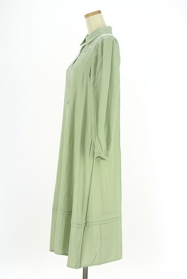 axes femme（アクシーズファム）の古着「花刺繍入りロングシャツワンピース（ワンピース・チュニック）」大画像３へ