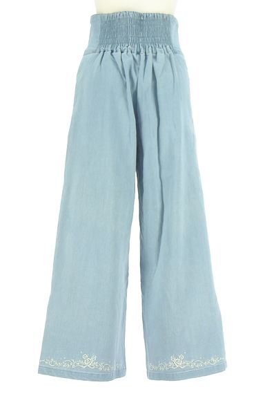 axes femme（アクシーズファム）の古着「裾花柄刺繍デニムパンツ（デニムパンツ）」大画像２へ