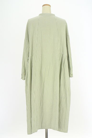 Samansa Mos2（サマンサモスモス）の古着「ギンガムチェック柄バンドカラーシャツワンピース（ワンピース・チュニック）」大画像２へ