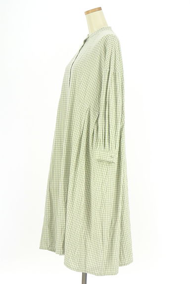 Samansa Mos2（サマンサモスモス）の古着「ギンガムチェック柄バンドカラーシャツワンピース（ワンピース・チュニック）」大画像３へ