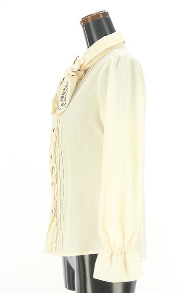 axes femme（アクシーズファム）の古着「刺しゅうリボンタイ付きブラウス（ブラウス）」大画像３へ