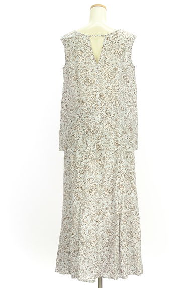 LOUNIE（ルーニィ）の古着「ペイズリー柄ノースリトップス＋スカート（セットアップ（ジャケット＋スカート））」大画像２へ