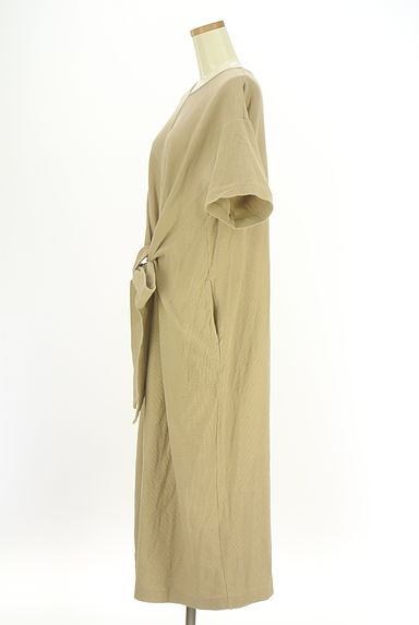 クリックで大画像表示 JOHNBULL(ジョンブル)の古着「リボンロングワンピース(ワンピース・チュニック)」大画像3へ