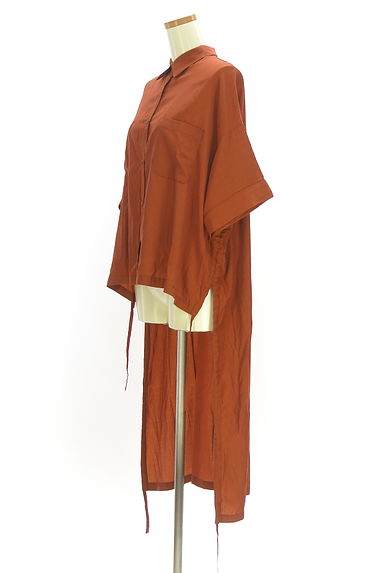 OSMOSIS（オズモーシス）の古着「loaf  イレギュラーヘム半袖ブラウス（ブラウス）」大画像３へ