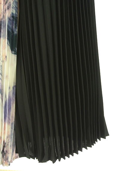 OSMOSIS（オズモーシス）の古着「微光沢プリーツワイドパンツ（パンツ）」大画像５へ