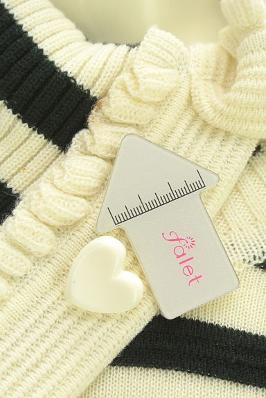 クリックで大画像表示 GALLERY VISCONTI(ギャラリービスコンティ)の古着「ハートボタンフレアニットチュニック(ワンピース・チュニック)」大画像5へ