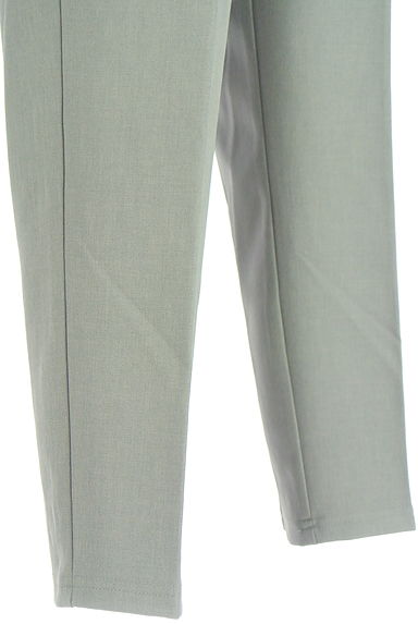 Te chichi（テチチ）の古着「Lugnoncure センタープレステーパードパンツ（パンツ）」大画像５へ