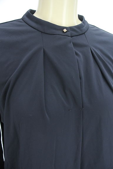 green label relaxing（グリーンレーベル リラクシング）の古着「バンドカラーストレッチブラウス（カットソー・プルオーバー）」大画像４へ