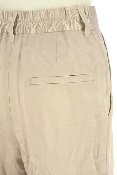 LOUNIE（ルーニィ）の古着「サテンタックテーパードパンツ（パンツ）」大画像５へ