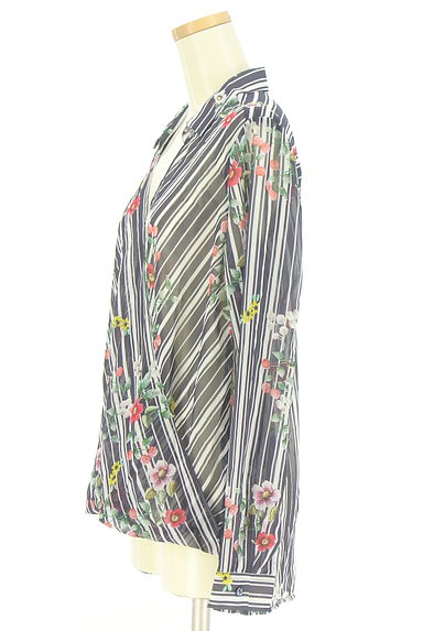 NARA CAMICIE（ナラカミーチェ）の古着「花柄カシュクールシアープルオーバー（ブラウス）」大画像３へ