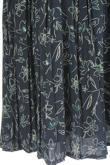 Stola.（ストラ）の古着「花柄シワ加工ミモレスカート（ロングスカート・マキシスカート）」大画像５へ